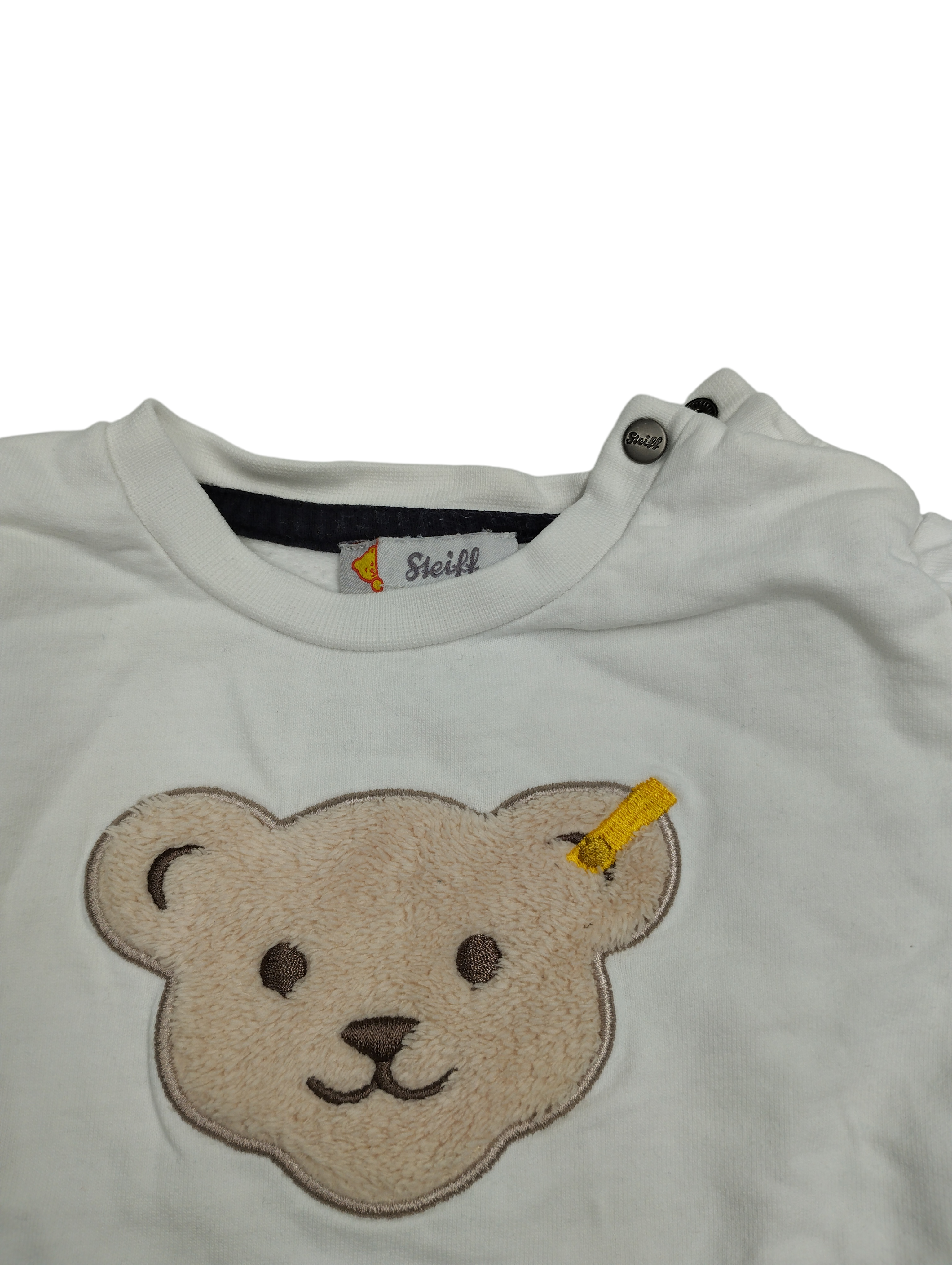 Pullover Label Image