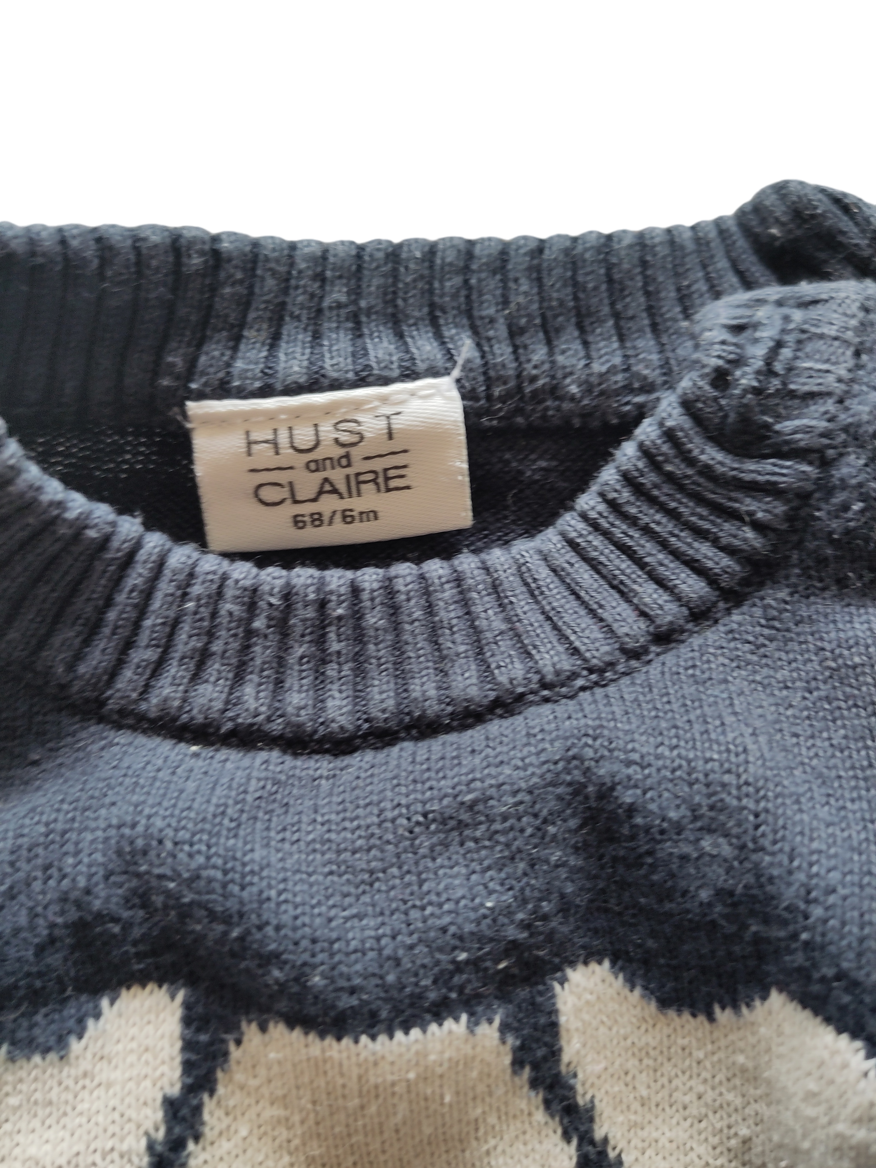 Pullover Label Image