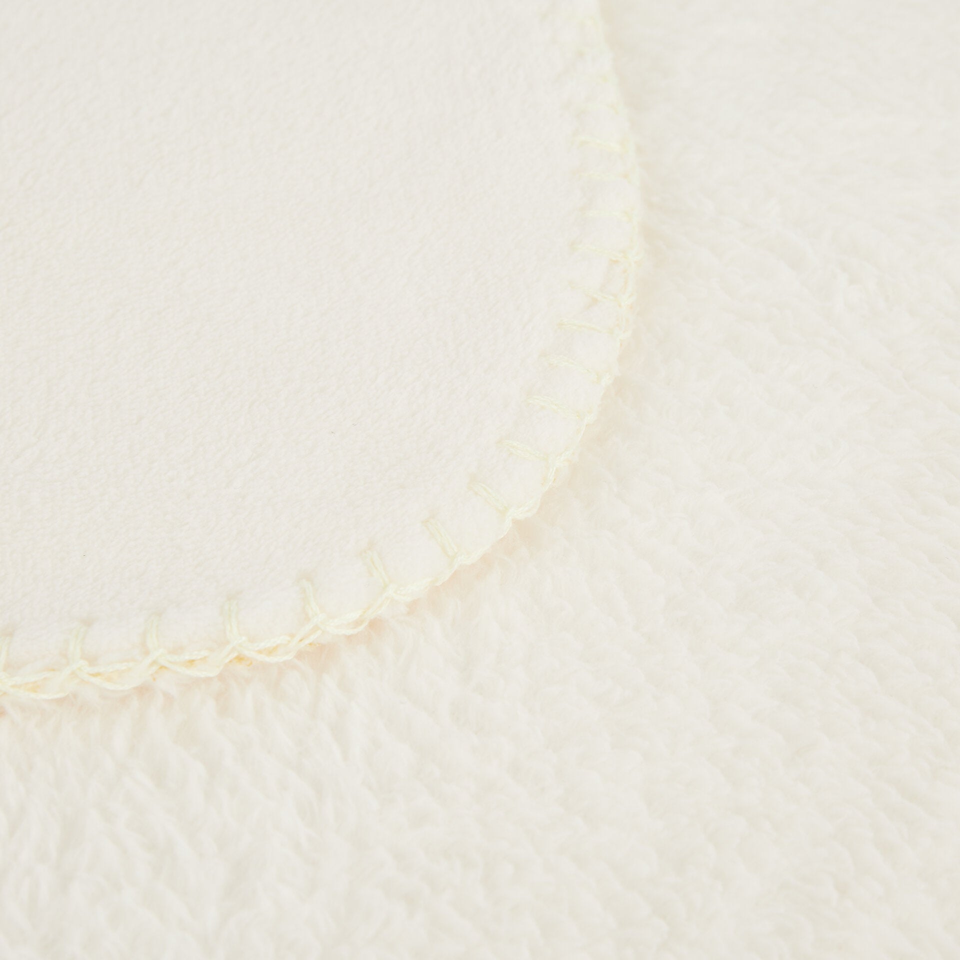 Kuscheldecke Fleece beige 38002073_1_3.jpg Open Box