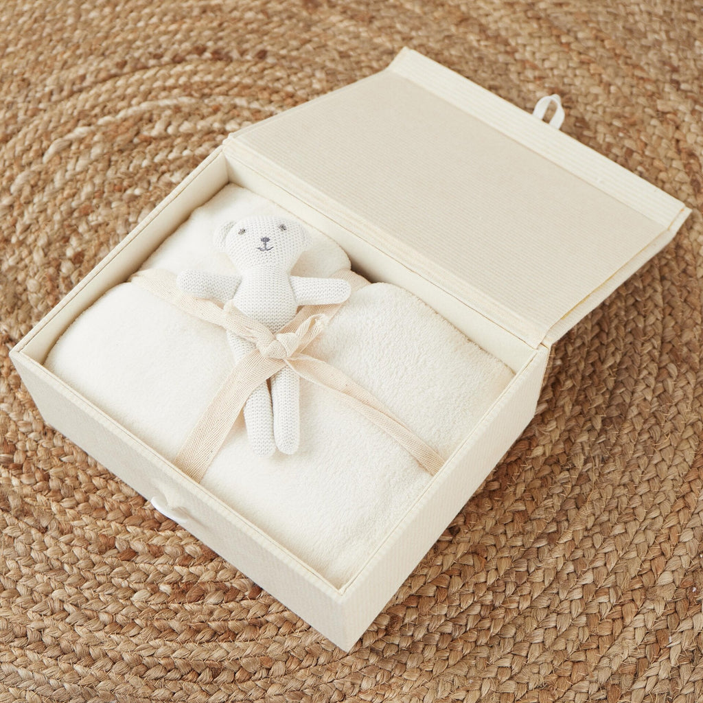Kuscheldecke Fleece beige 38002073_M1_8.jpg Open Box