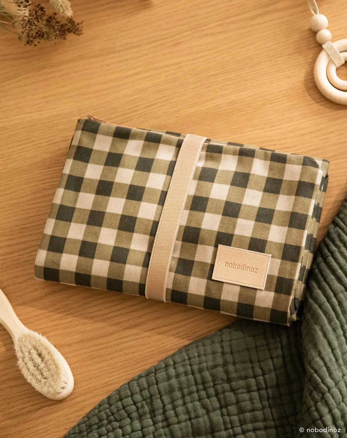 Nobodinoz Hyde Park Waterproof Changing Pad 50x70cm Wasserdichte Wickelunterlage für unterwegs