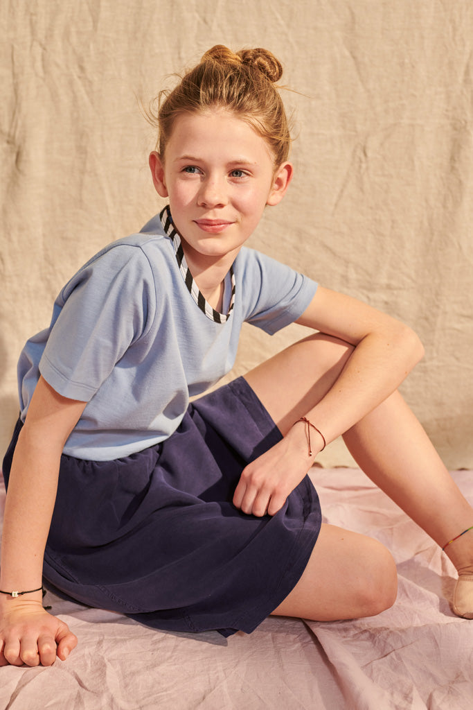 Linda Rock in violetblauem Tencel