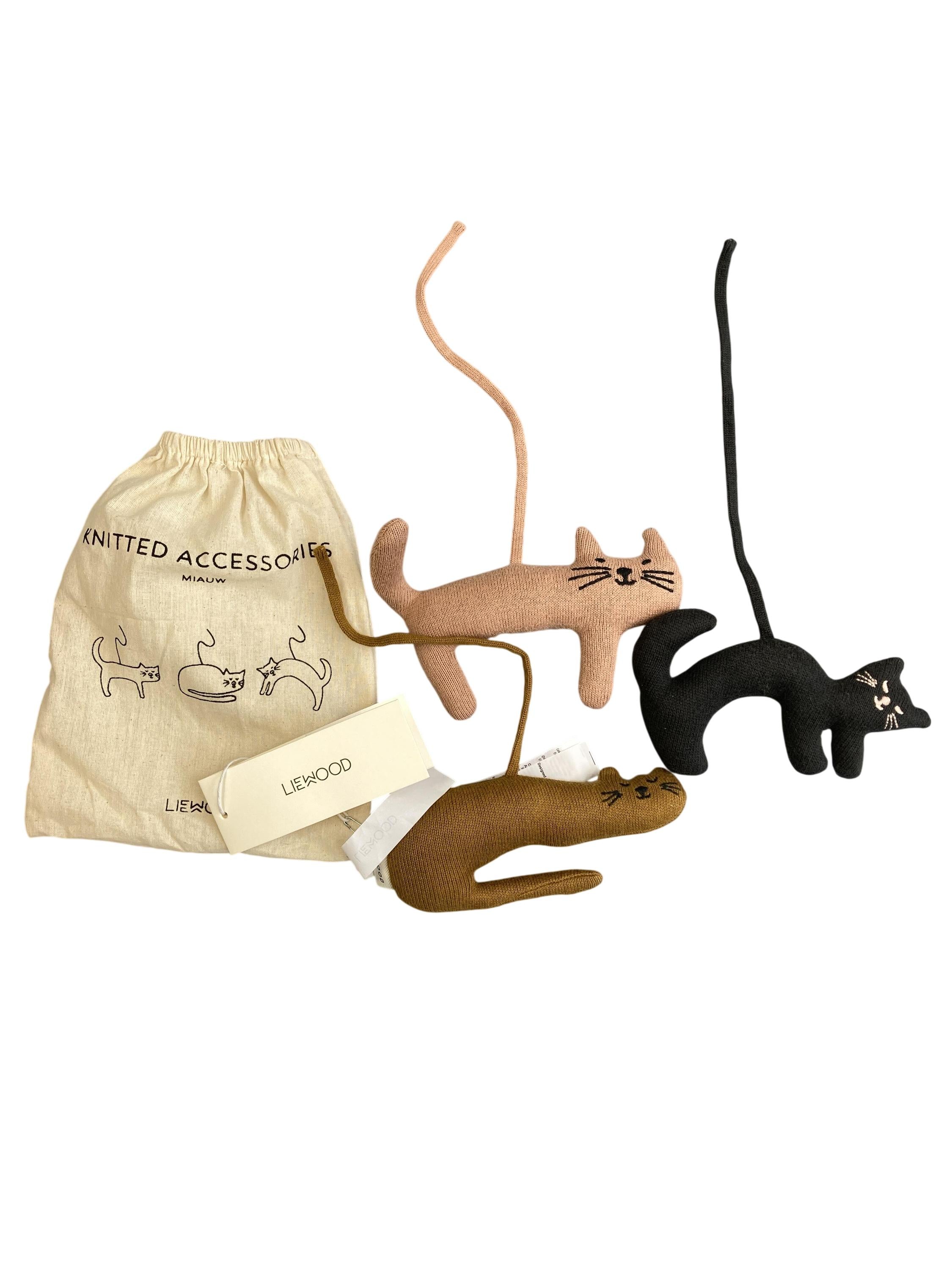 Spielbögen & Zubehör Babyspielzeuge Spielen & Lernen Knitted Accessories Miauw Liewood Front Image Last Season