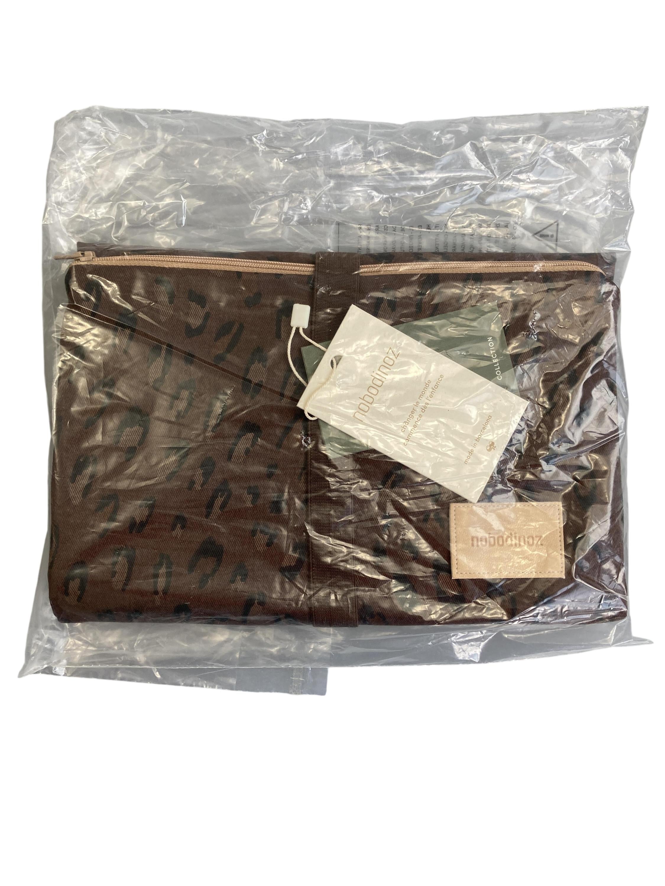 Wickelunterlagen Wickelzubehör Pflege Hyde Park Waterproof Changing Pad Nobodinoz Front Image Last Season