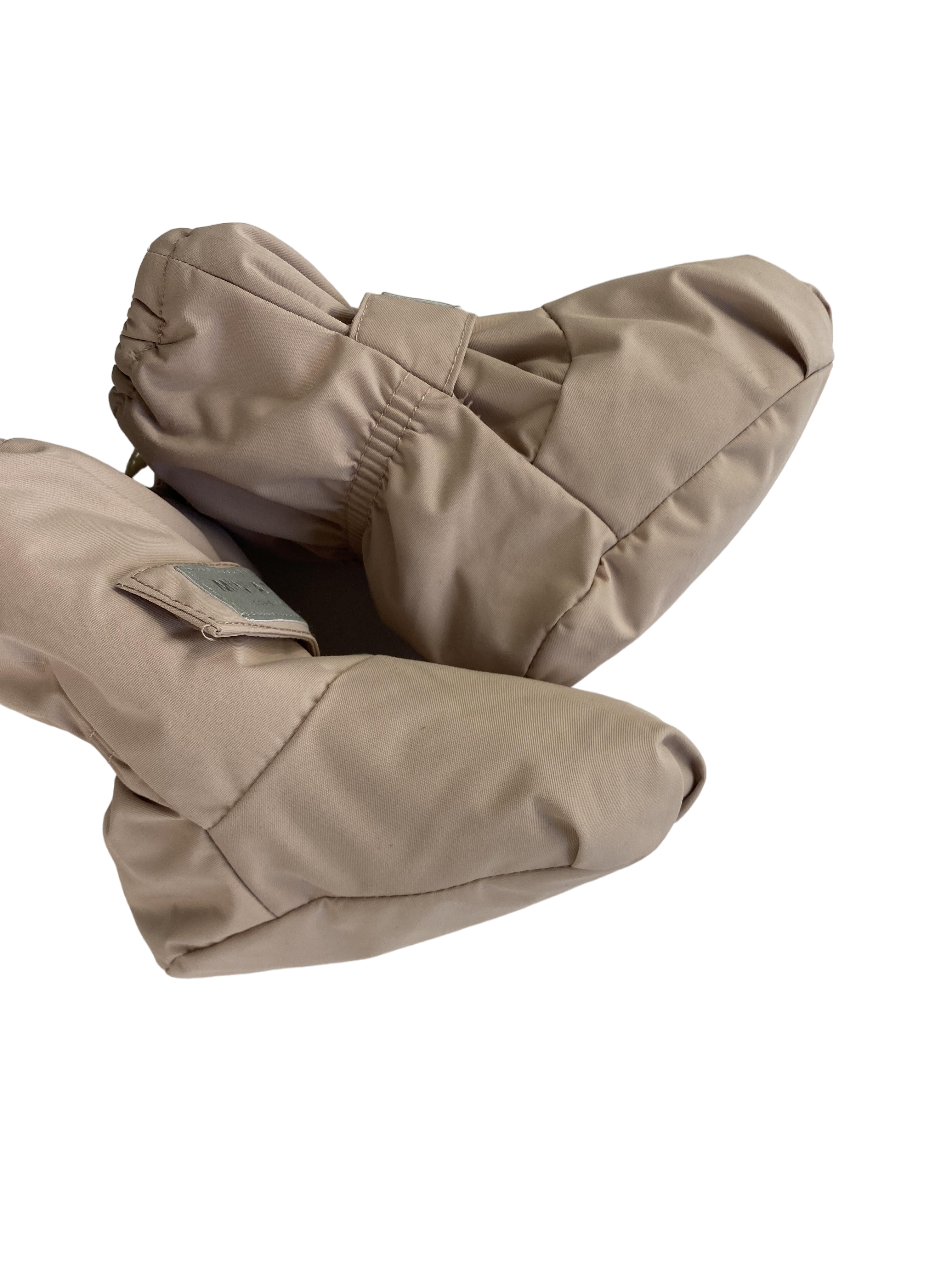 Schneeschuhe Winterschuhe Schuhe Witte pants Rear Image Last Season