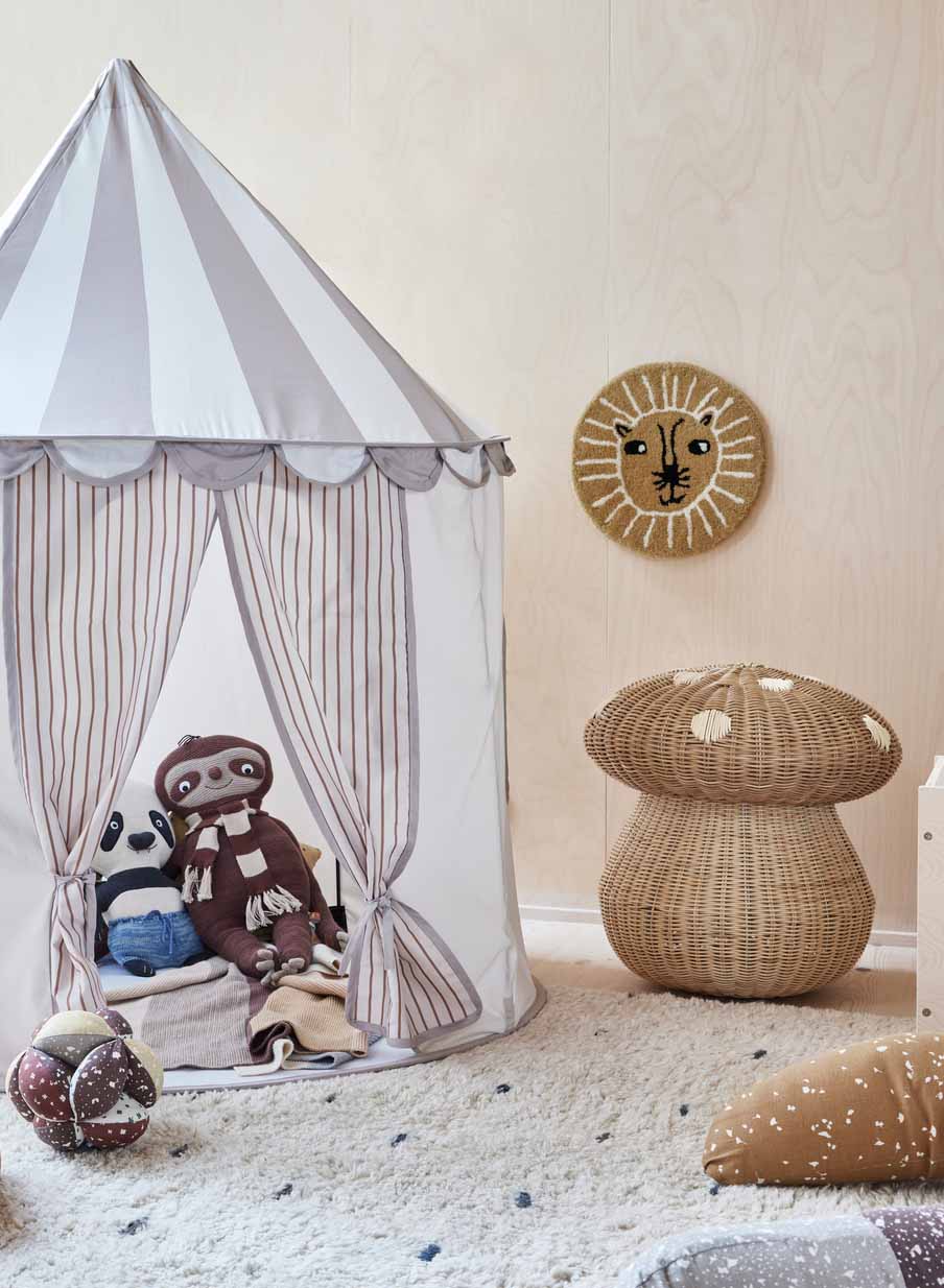 Garderoben Aufbewarung Wohnen & Kinderzimmer Miniature Tufted Kleiderhacken Oyoy M107356_5712195062750_mood_picture_3.jpg Last Season