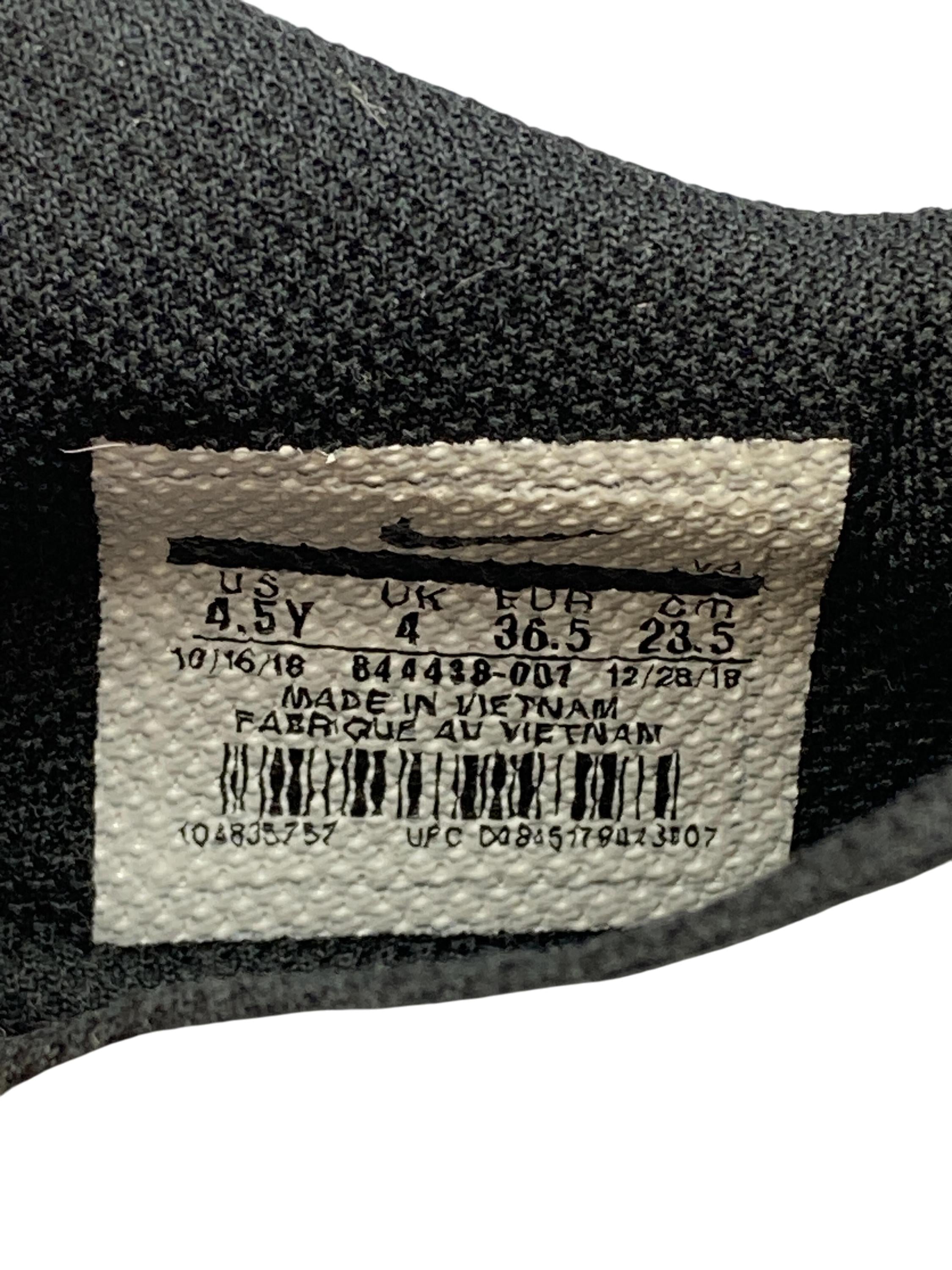 Hallenschuhe Sportschuhe Schuhe Fußball-Hallenschuh Nike Label Image Second Hand
