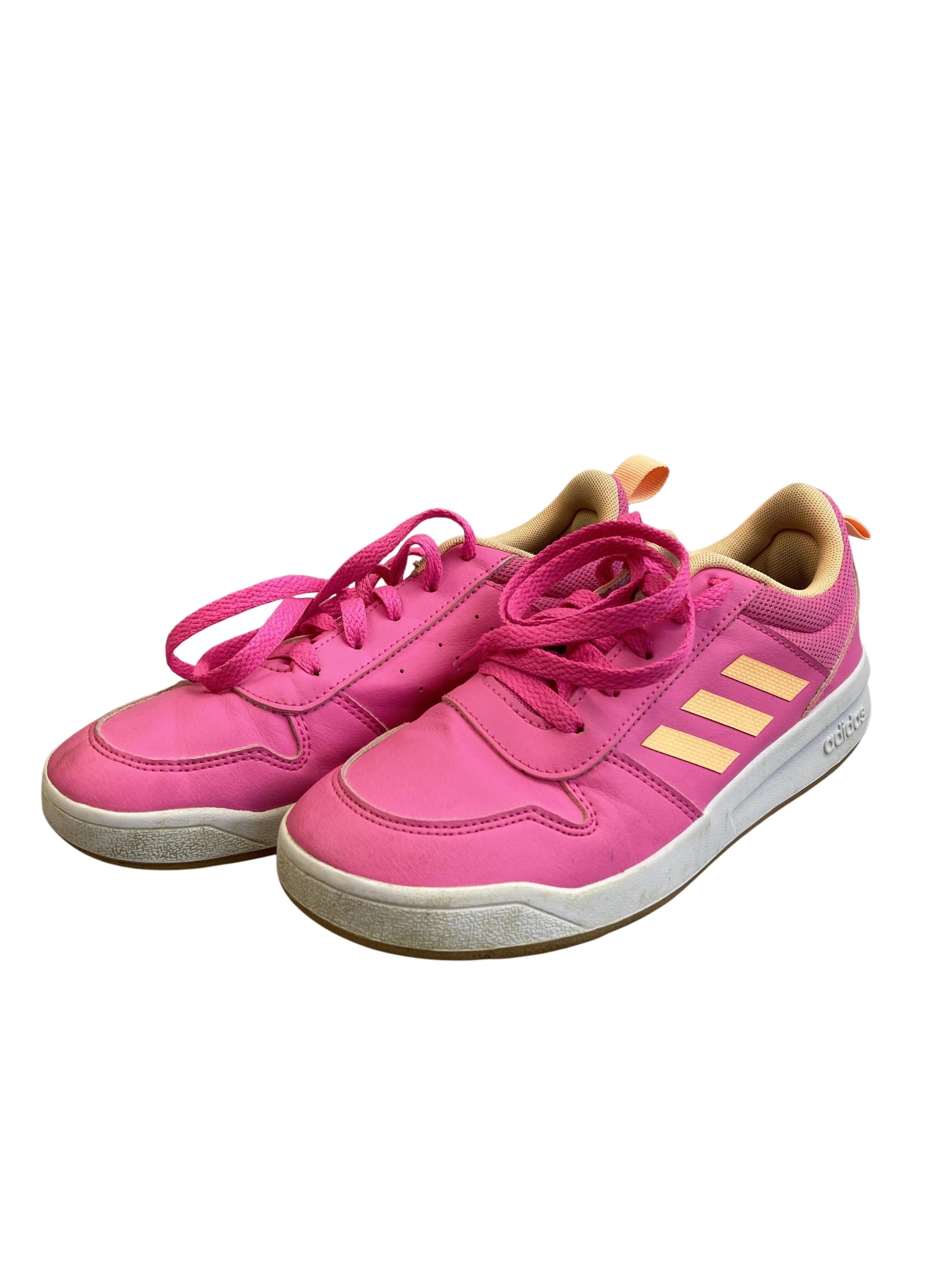 Hallenschuhe Sportschuhe Schuhe Hallenturnschuh Adidas Front Image Second Hand